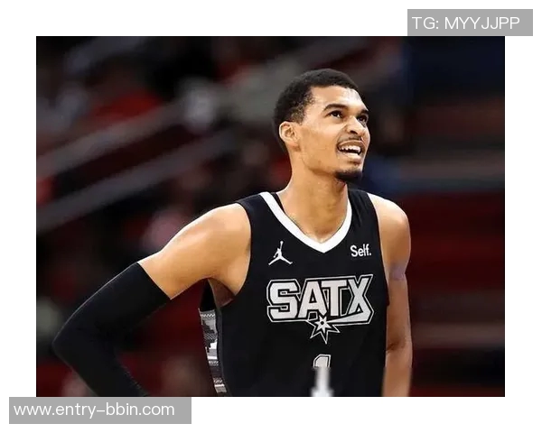 文班以286分钟上场时间创下赛季场均20分10篮板历史新纪录