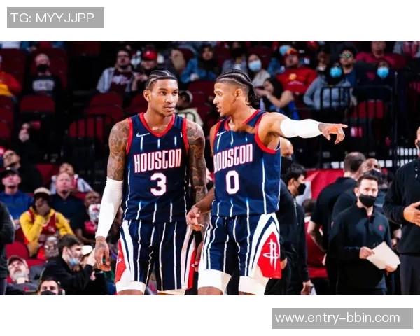 小波特本赛季表现抢眼八次单场255三分前锋第一全联盟第五